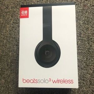 Beats solo3 wireless headphones